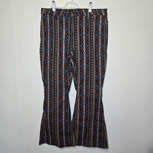 Rock & Roll Denim Bargain Button Flare Jeans Womens 36x30 Aztec Pattern Print